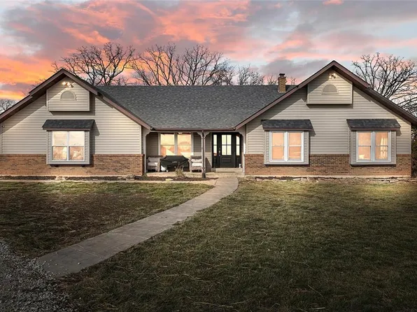 2101 W Outer Hwy #61, Moscow Mills, MO 63362