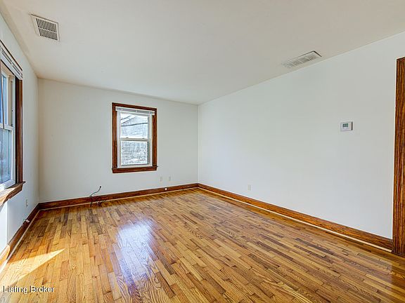 4th image of 61 Avion Ct