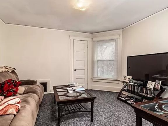 5th image of 817 Church St Unit 2