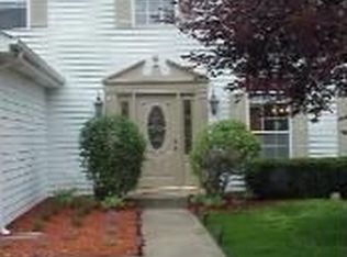 1008 Village Rd, Crystal Lake, IL 60014