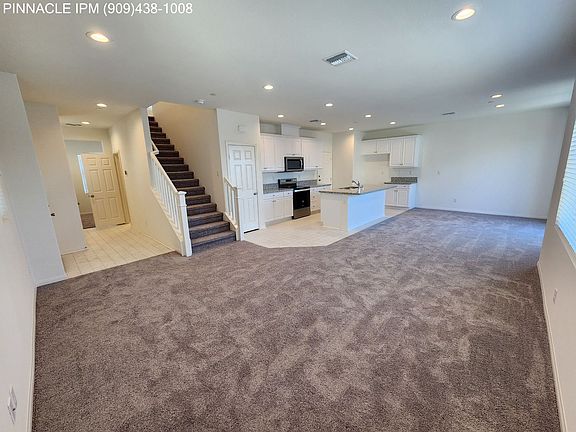 5th image of 16022 Aventurine Ln