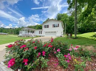 1936 Bladen Rd, Gallipolis, OH 45631