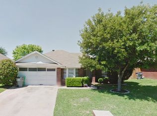 7749 Cypress Dr, Watauga, TX 76148