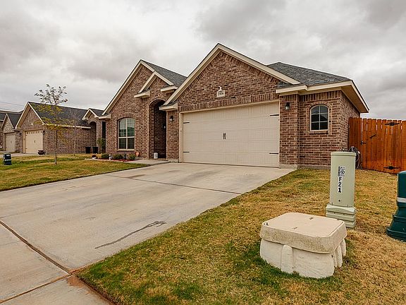 2nd image of 1906 Overshine Ln