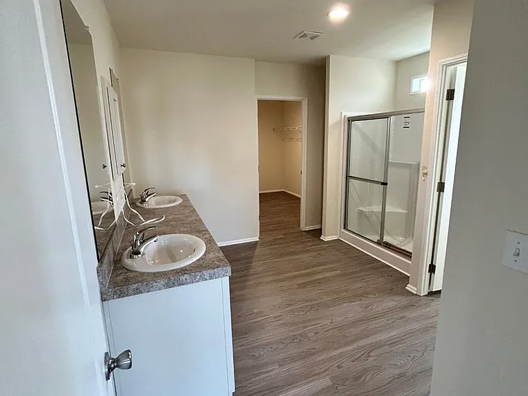 7420 Guide Meridian — Photo 19