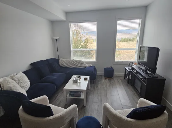 610 Academy Way, Kelowna, BC V1V 3A9