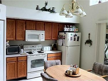 4th image of 102 Wagen Dr