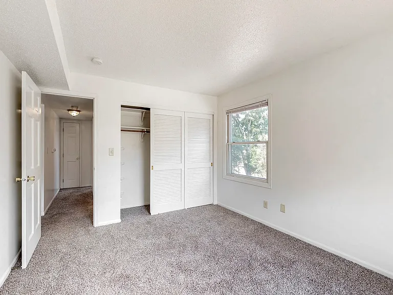 The 31st Street Apartments — Photo 26