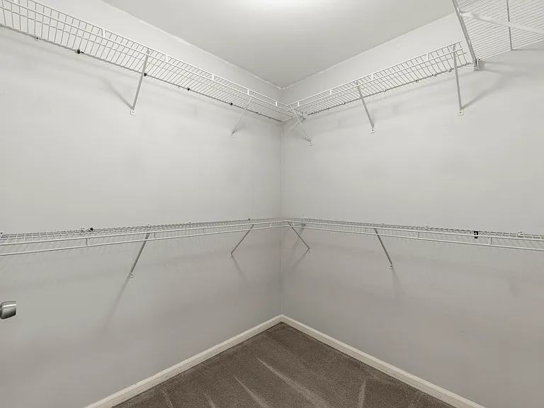 2430 Caton Crest Ct — Photo 15