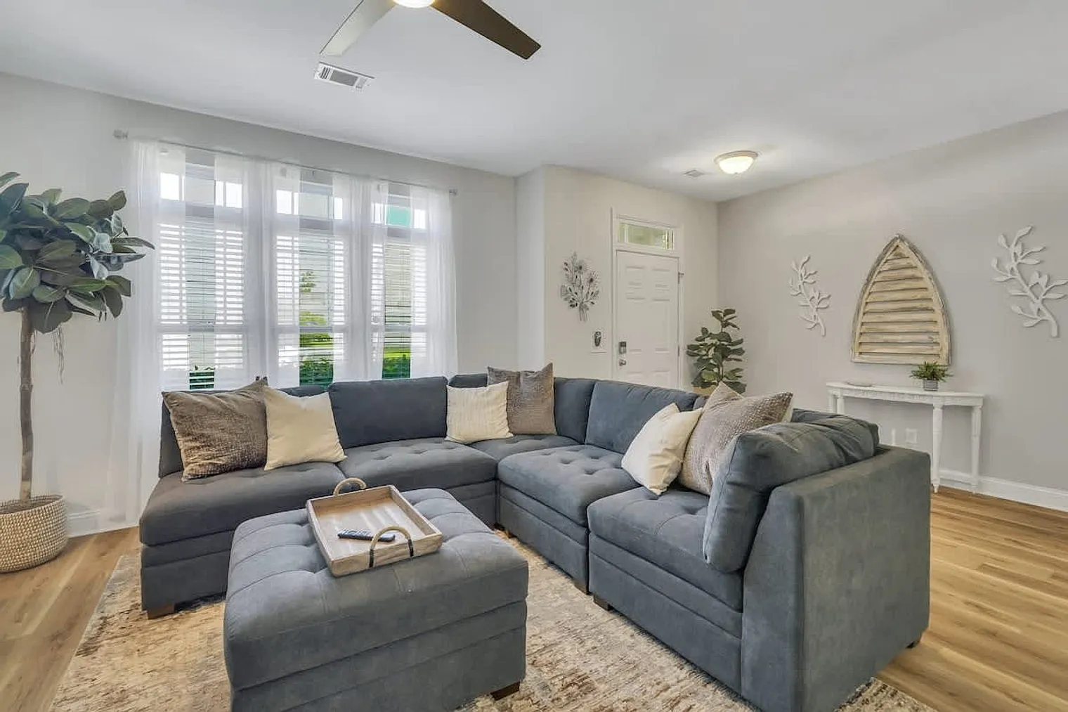 3 bed, 2.0 bath, 1797 sqft, $3,765 — Photo 1