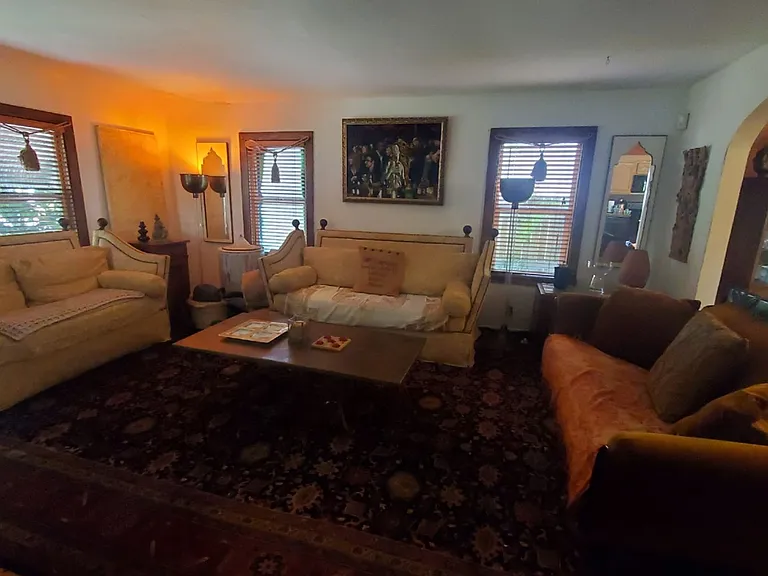 215 N Palmway — Photo 6
