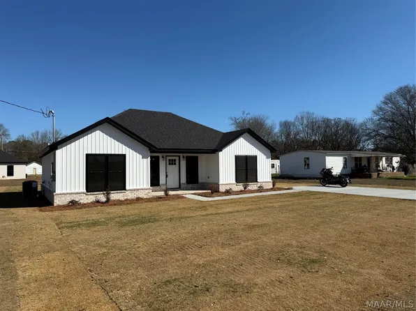 122 Carr St, Tallassee, AL 36078