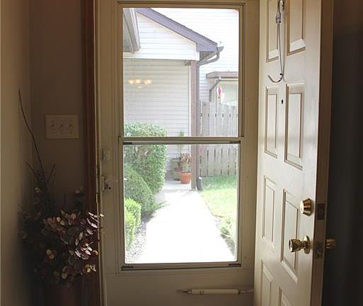 5th image of 1555 N Regency Dr