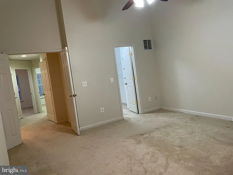 18405 Sierra Springs Sq — Photo 19