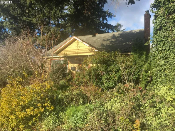 6537 SE Flavel St, Portland, OR 97206
