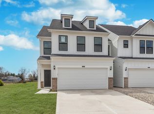 3308 Morab Dr, Zionsville, IN 46077