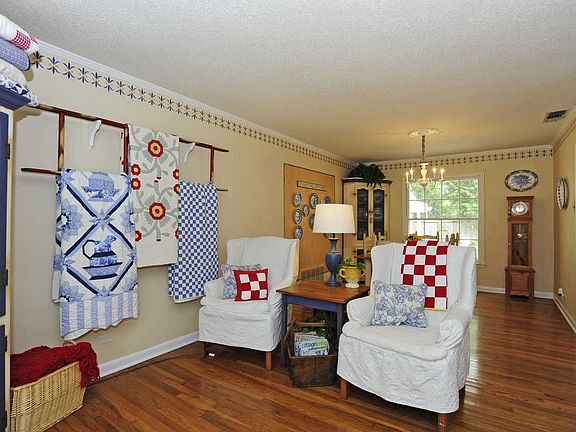 Family Room 2nd View