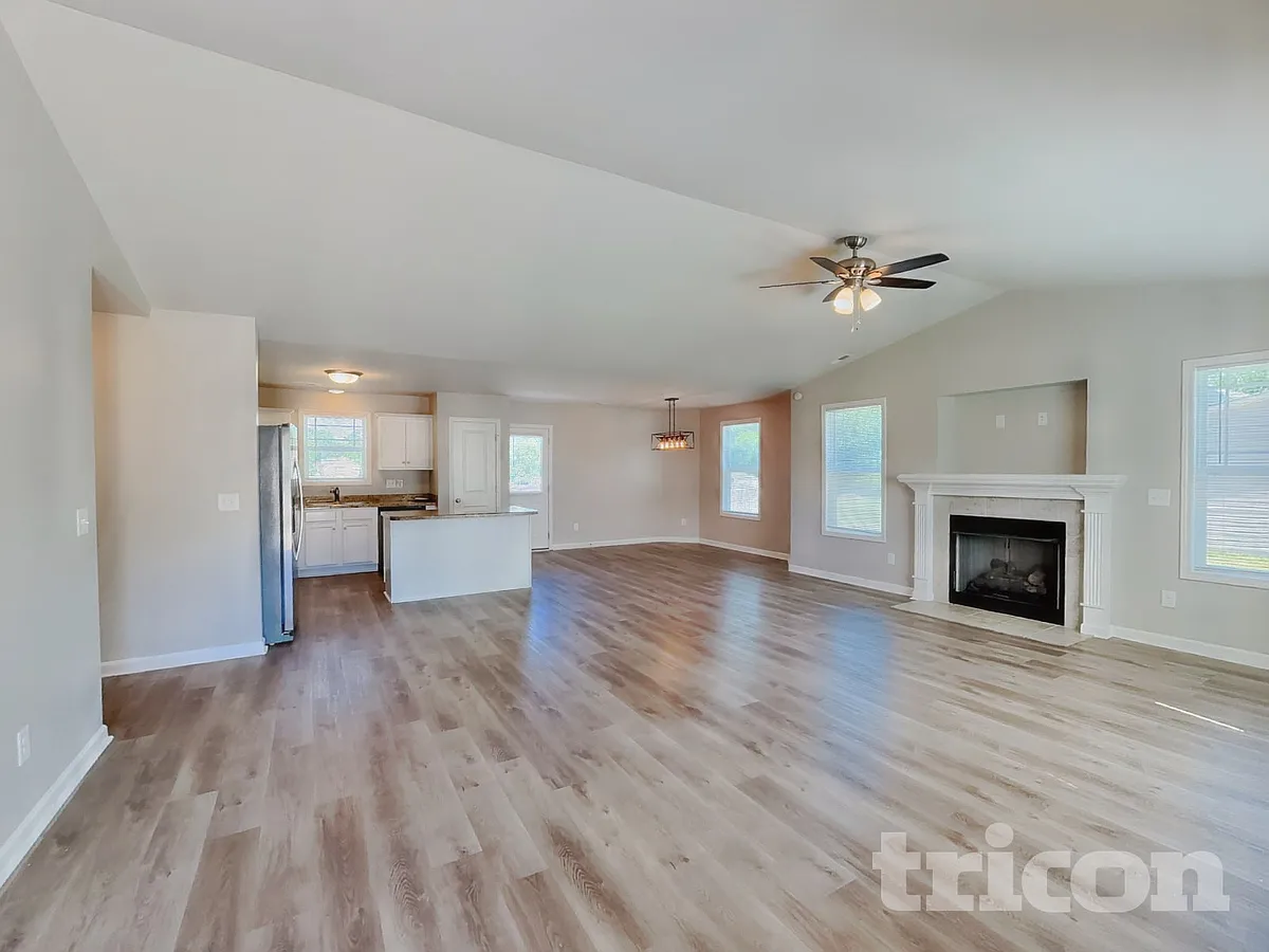 Building Photo - 123 Willow Ridge Cir
