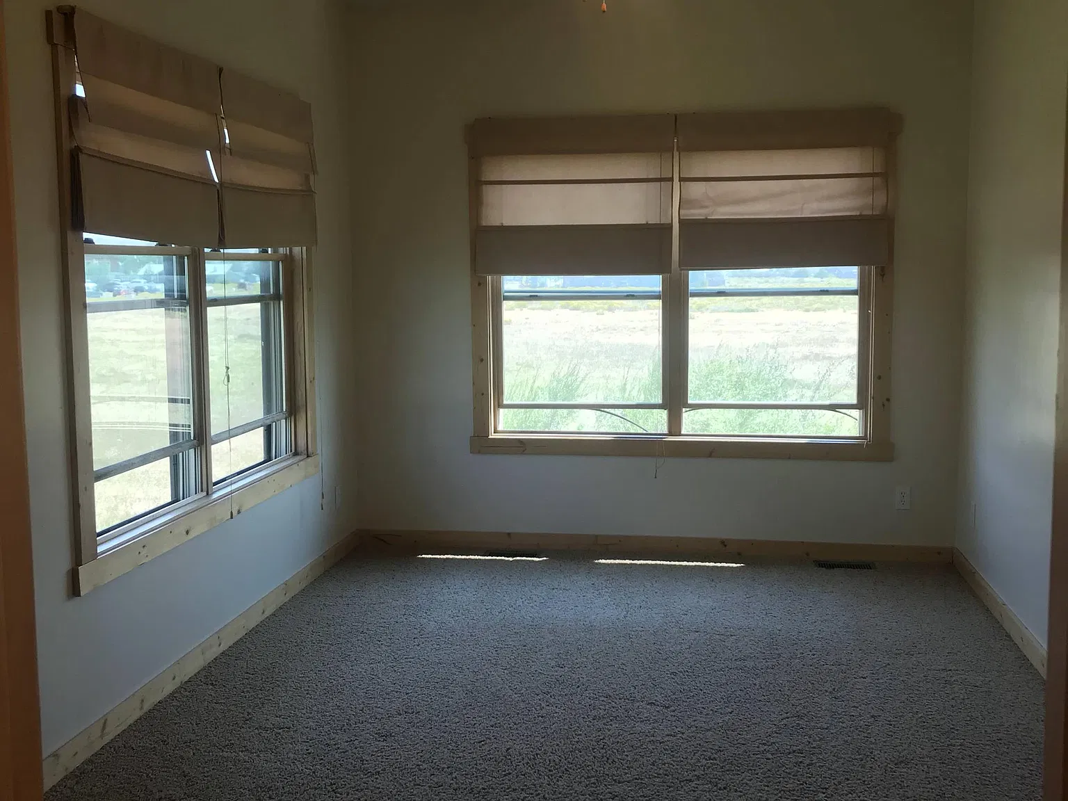 135 Mulligan Ln — Photo 1