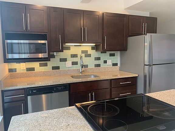 5th image of 430 Shady Ave APT 11