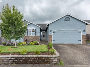 311 Chinook St, Molalla, OR 97038