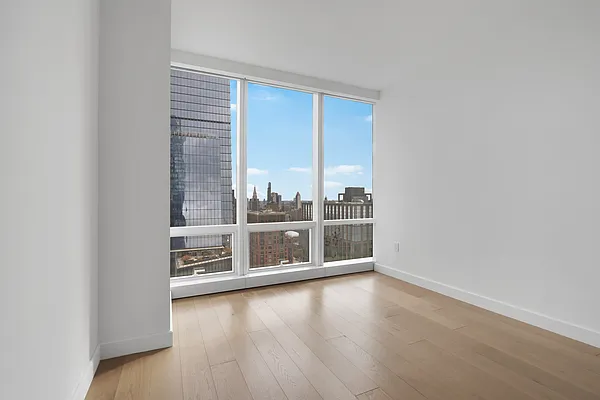 Rented by Compass | media 14