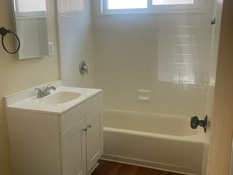 17045 Clark Ave — Photo 7