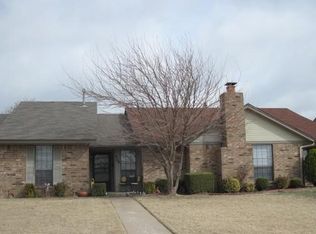 429 W Curtis Dr, Midwest City, OK 73110