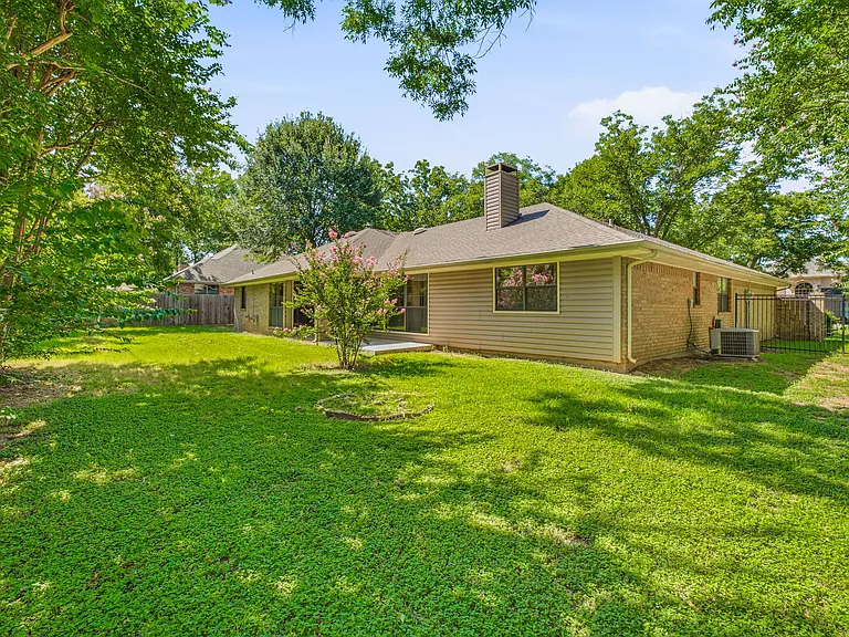 5220 Wedgefield Rd — Photo 15