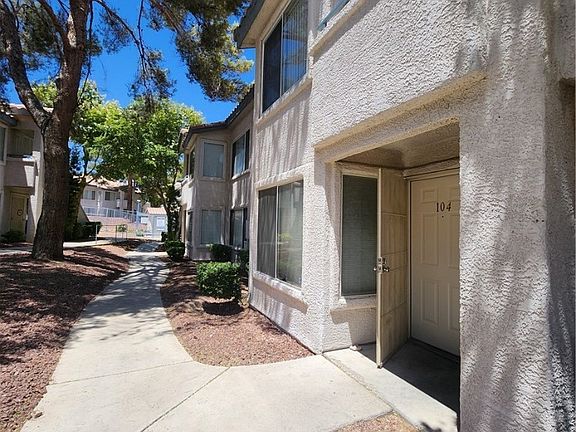 5th image of 3104 Tarpon Dr Unit 104