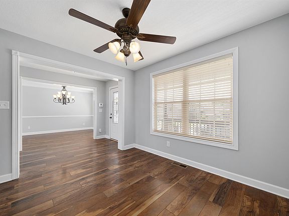 4th image of 3729 Windhaven Ct
