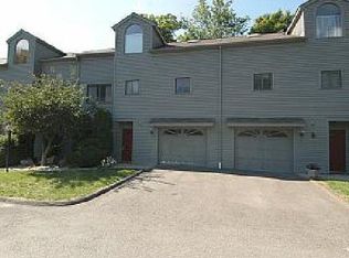 7 Eastview Rd, Brookfield, CT 06804