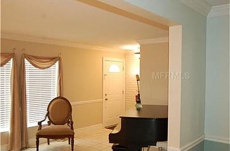 3rd image of 611 Swallow Dr