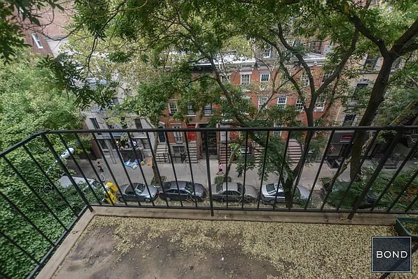 Rented by Bond New York | media 30