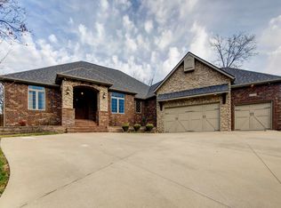 2449 E German Ivy Ave, Springfield, MO 65804