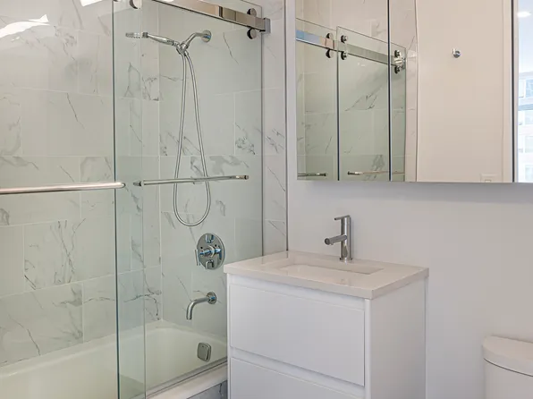 250 East 54th Street image 17 of 26