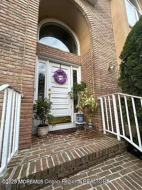 Building Photo - 85 Mira Vista Ct