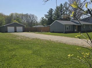 12142 Davison Rd, Davison, MI 48423