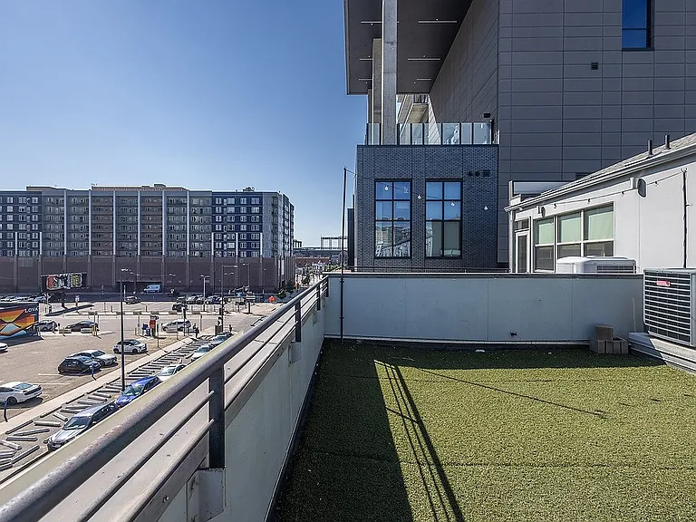1015 N 21st St — Photo 31