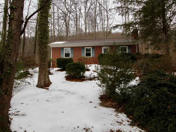 4140 Monacan Trail Rd, North Garden, VA 22959