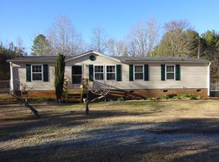 718 Weaghington Rd, Bradley, SC 29819