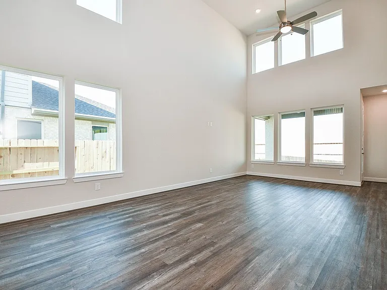 8710 Riverton Ridge Rd — Photo 4