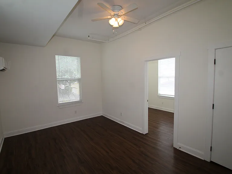 2002 Montgomery St #2 — Photo 2