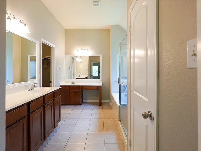 28038 Emma Gardens Ln — Photo 14