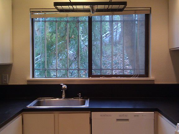 Great kitchen window over sink.