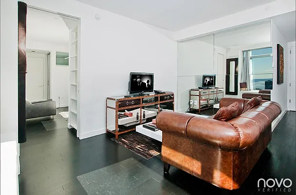 Rented by NOVO | media 26