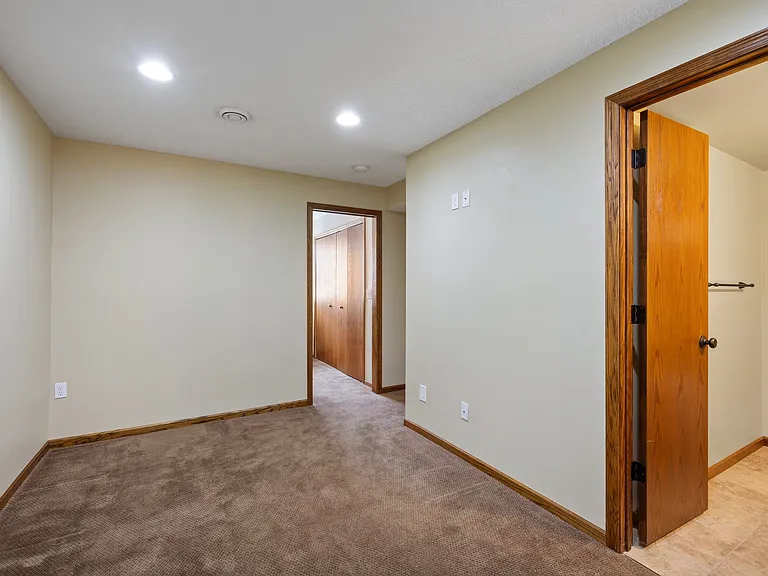 16940 Glencoe Ave #1 — Photo 18