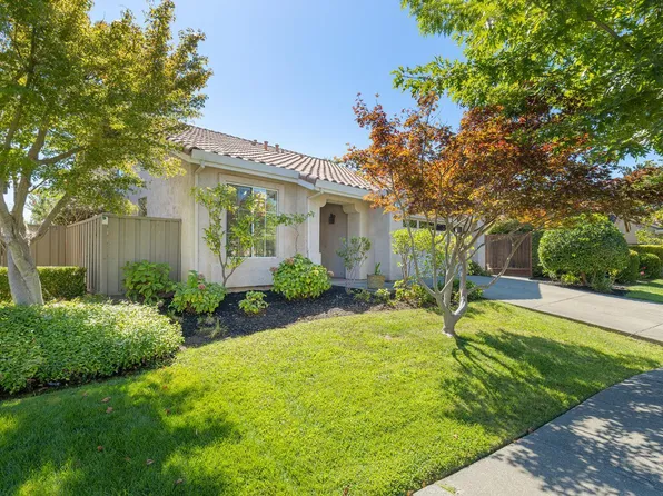 91 S Newport Drive, Napa, CA 94559