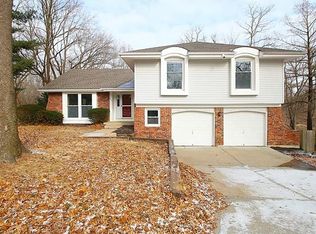 4512 NW 83rd St, Kansas City, MO 64151