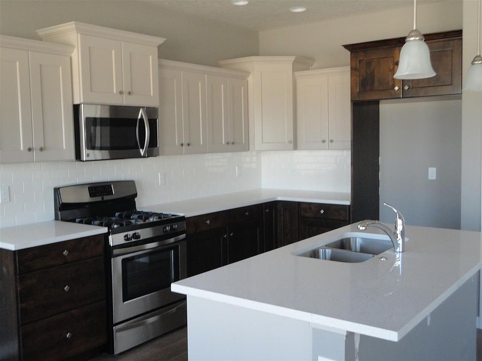 2nd image of 1474 W Archrock St